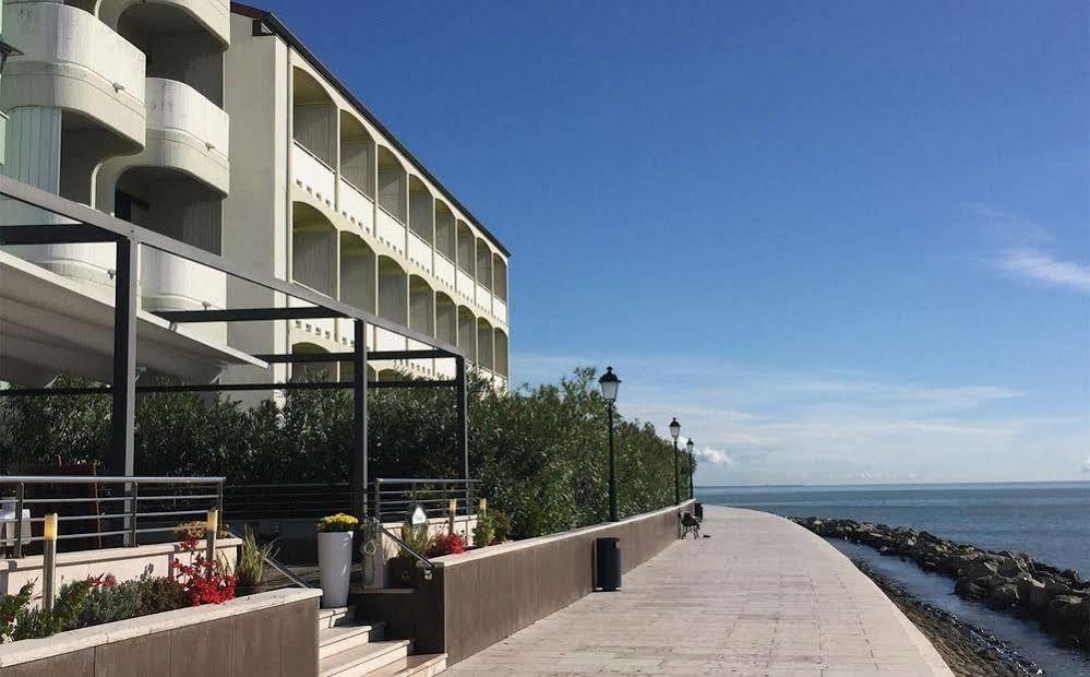 Hotel Stella Maris Grado Exteriör bild