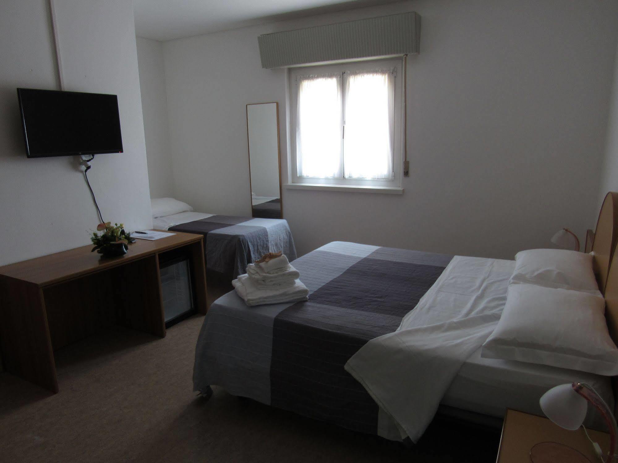 Hotel Stella Maris Grado Exteriör bild